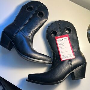 Black Star Brand Women’s Cowboy Boots Never Worn